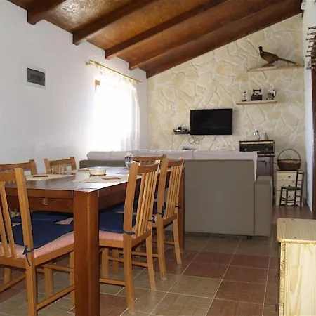 בית נופש Seaside Family Friendly House With A Swimming Pool Cove Ladjin - Landjin, Pasman - 20399 טקון