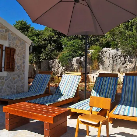 Seaside Family Friendly House With A Swimming Pool Cove Ladjin - Landjin, Pasman - 20399 בית נופש