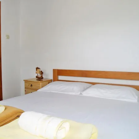 Seaside Family Friendly House With A Swimming Pool Cove Ladjin - Landjin, Pasman - 20399