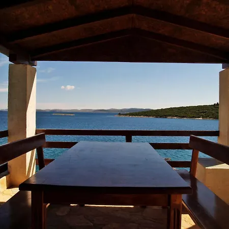 Seaside Family Friendly House With A Swimming Pool Cove Ladjin - Landjin, Pasman - 20399 בית נופש *