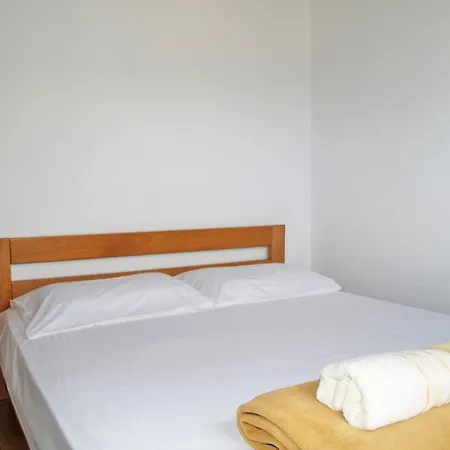 Seaside Family Friendly House With A Swimming Pool Cove Ladjin - Landjin, Pasman - 20399 Holiday home *
