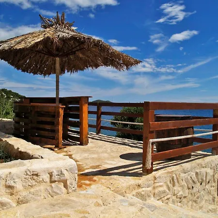 Vakantiehuis Seaside Family Friendly House With A Swimming Pool Cove Ladjin - Landjin, Pasman - 20399