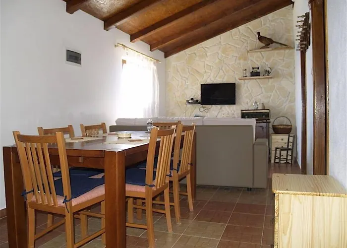 Vakantiehuis Seaside Family Friendly House With A Swimming Pool Cove Ladjin - Landjin, Pasman - 20399 Tkon