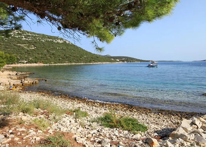Seaside Family Friendly House With A Swimming Pool Cove Ladjin - Landjin, Pasman - 20399 Vakantiehuis *