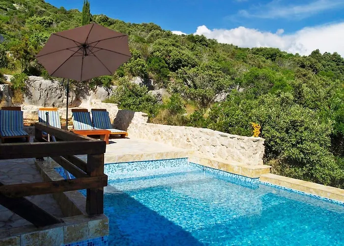 Seaside Family Friendly House With A Swimming Pool Cove Ladjin - Landjin, Pasman - 20399 * Tkon