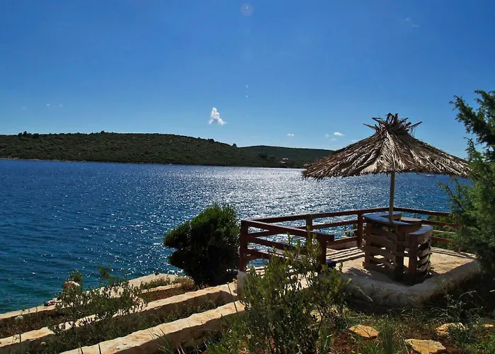 Seaside Family Friendly House With A Swimming Pool Cove Ladjin - Landjin, Pasman - 20399 Vakantiehuis *